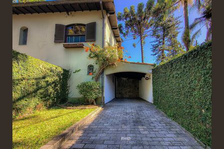 Casa à venda com 300m², 3 quartos e 2 vagas Casa à venda com 300m², 3 quartos e 2 vagasGaragem