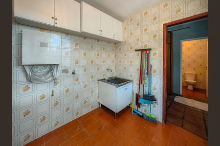 Casa à venda com 300m², 3 quartos e 2 vagas Casa à venda com 300m², 3 quartos e 2 vagasÁrea de Serviço