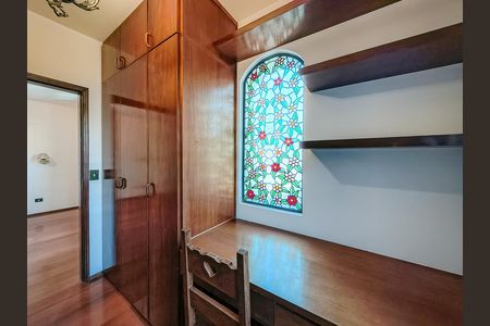 Casa à venda com 300m², 3 quartos e 2 vagas Casa à venda com 300m², 3 quartos e 2 vagasCloset da Suíte master