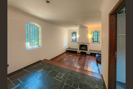 Casa à venda com 300m², 3 quartos e 2 vagas Casa à venda com 300m², 3 quartos e 2 vagasSala 2