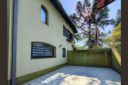 Casa à venda com 300m², 3 quartos e 2 vagas Casa à venda com 300m², 3 quartos e 2 vagasQuintal
