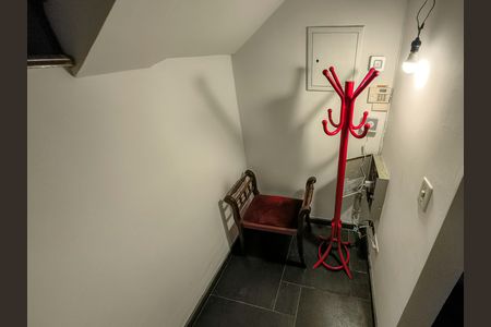 Casa à venda com 300m², 3 quartos e 2 vagas Casa à venda com 300m², 3 quartos e 2 vagasEspaço Tel
