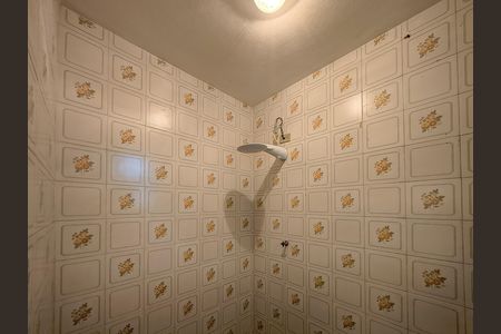 Casa à venda com 300m², 3 quartos e 2 vagas Casa à venda com 300m², 3 quartos e 2 vagasBanheiro de serviço