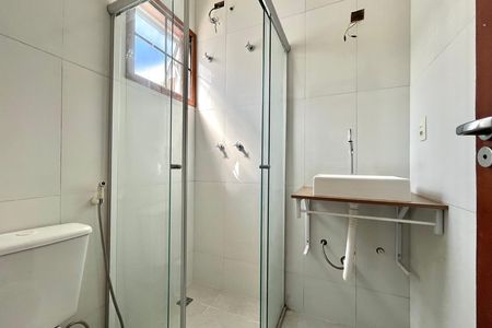 Casa à venda com 79m², 2 quartos e 1 vaga Casa à venda com 79m², 2 quartos e 1 vagaBanheiro da Suíte