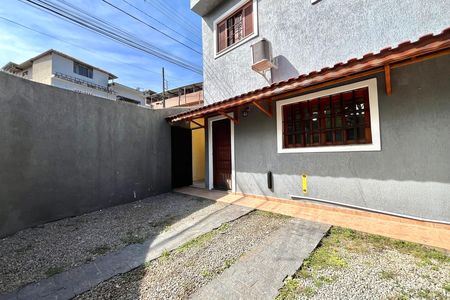 Casa à venda com 79m², 2 quartos e 1 vaga Casa à venda com 79m², 2 quartos e 1 vagaGaragem