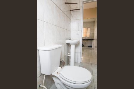 Banheiro de casa para alugar com 1 quarto, 70m² em Jardim Belval, Barueri