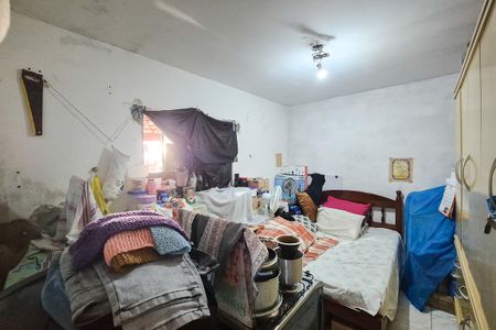 Casa à venda com 160m², 4 quartos e 2 vagas Casa à venda com 160m², 4 quartos e 2 vagasedícula