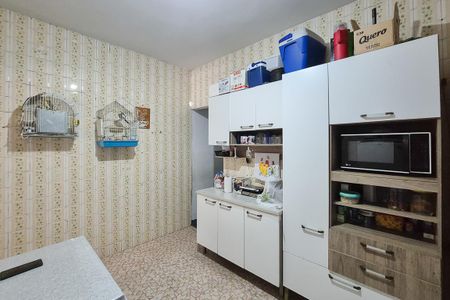 Casa à venda com 160m², 4 quartos e 2 vagas Casa à venda com 160m², 4 quartos e 2 vagasCozinha