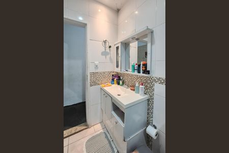 Casa à venda com 160m², 4 quartos e 2 vagas Casa à venda com 160m², 4 quartos e 2 vagasBanheiro Social