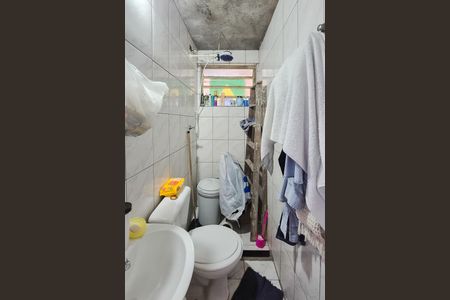 Casa à venda com 160m², 4 quartos e 2 vagas Casa à venda com 160m², 4 quartos e 2 vagasBanheiro edícula