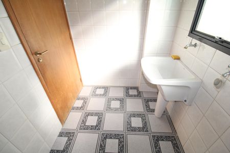 Casa à venda com 136m², 4 quartos e 2 vagasÁrea de Serviço