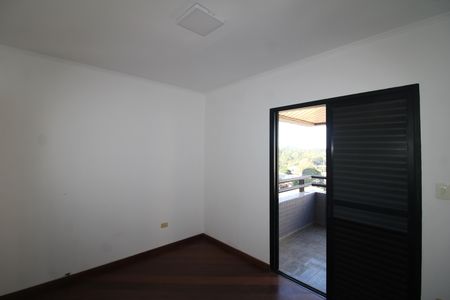 Casa à venda com 136m², 4 quartos e 2 vagasQuarto 1