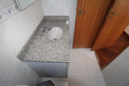 Casa à venda com 136m², 4 quartos e 2 vagasQuarto 3 - Banheiro
