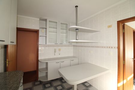 Casa à venda com 136m², 4 quartos e 2 vagasCozinha