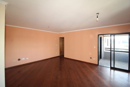 Casa à venda com 136m², 4 quartos e 2 vagasSala