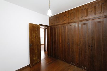 Apartamento à venda com 195m², 4 quartos e 2 vagasQuarto 2