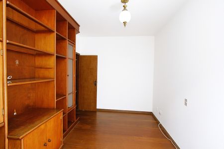 Apartamento à venda com 195m², 4 quartos e 2 vagasQuarto 1
