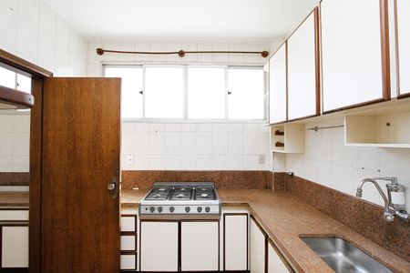 Apartamento à venda com 195m², 4 quartos e 2 vagasCozinha