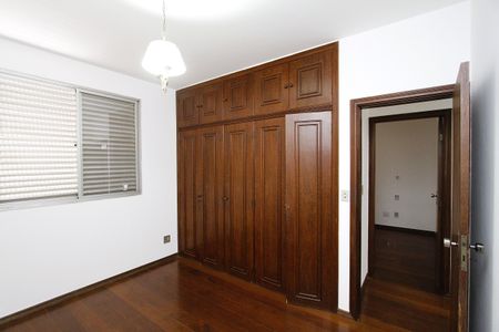 Apartamento à venda com 195m², 4 quartos e 2 vagasQuarto 3