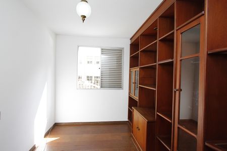 Apartamento à venda com 195m², 4 quartos e 2 vagasQuarto 1