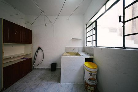 Casa para alugar com 80m², 2 quartos e sem vagaÁrea de Serviço