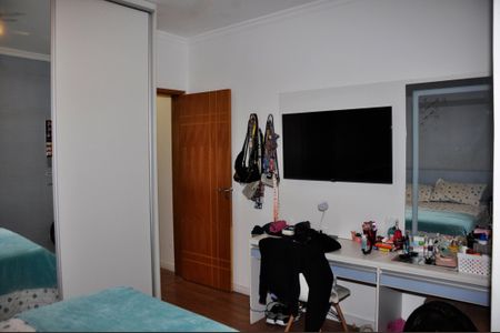 Casa à venda com 205m², 3 quartos e 2 vagas Casa à venda com 205m², 3 quartos e 2 vagasDetalhe - Quarto 03 com Suíte