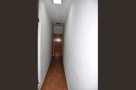 Casa à venda com 205m², 3 quartos e 2 vagas Casa à venda com 205m², 3 quartos e 2 vagasDetalhe - Corredor Quartos