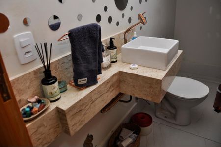 Casa à venda com 205m², 3 quartos e 2 vagas Casa à venda com 205m², 3 quartos e 2 vagasDetalhe - Lavabo - Sala e Sala de Jantar
