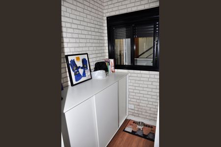 Casa à venda com 205m², 3 quartos e 2 vagas Casa à venda com 205m², 3 quartos e 2 vagasDetalhe - Quarto 02 com Suíte