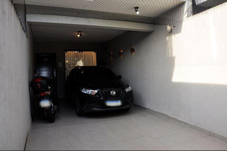 Casa à venda com 205m², 3 quartos e 2 vagas Casa à venda com 205m², 3 quartos e 2 vagasGaragem
