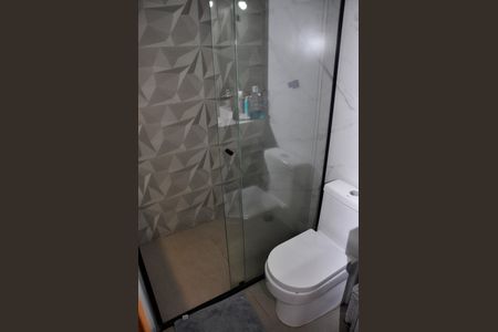 Casa à venda com 205m², 3 quartos e 2 vagas Casa à venda com 205m², 3 quartos e 2 vagasDetalhe - Suíte