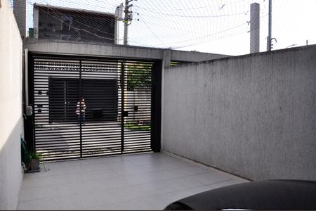 Casa à venda com 205m², 3 quartos e 2 vagas Casa à venda com 205m², 3 quartos e 2 vagasGaragem