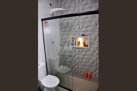 Casa à venda com 205m², 3 quartos e 2 vagas Casa à venda com 205m², 3 quartos e 2 vagasDetalhe - Suíte