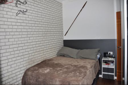 Casa à venda com 205m², 3 quartos e 2 vagas Casa à venda com 205m², 3 quartos e 2 vagasDetalhe - Quarto 02 com Suíte