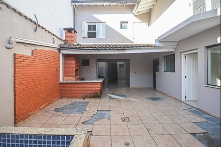 Casa à venda com 450m², 4 quartos e 5 vagas Casa à venda com 450m², 4 quartos e 5 vagasChurrasqueira