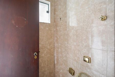 Casa à venda com 450m², 4 quartos e 5 vagas Casa à venda com 450m², 4 quartos e 5 vagasLavabo 2
