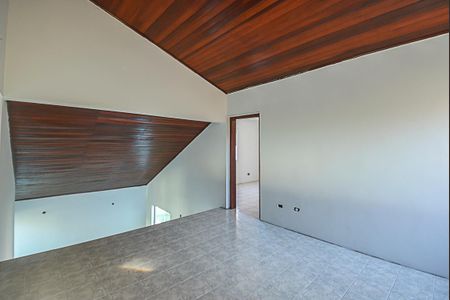Casa à venda com 450m², 4 quartos e 5 vagas Casa à venda com 450m², 4 quartos e 5 vagasHall dos Quartos