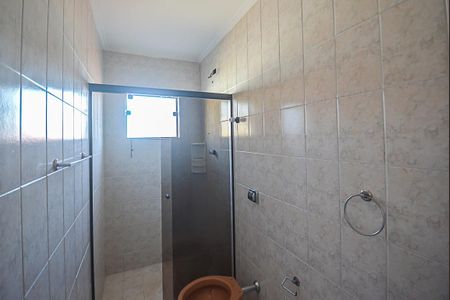 Casa à venda com 450m², 4 quartos e 5 vagas Casa à venda com 450m², 4 quartos e 5 vagasBanheiro da Suíte 4