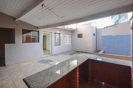Casa à venda com 450m², 4 quartos e 5 vagas Casa à venda com 450m², 4 quartos e 5 vagasChurrasqueira
