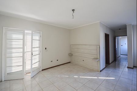 Casa à venda com 450m², 4 quartos e 5 vagas Casa à venda com 450m², 4 quartos e 5 vagasQuarto 3 - Suíte