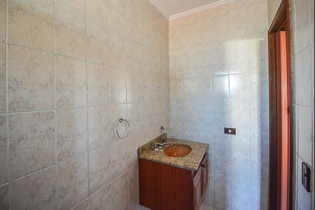 Casa à venda com 450m², 4 quartos e 5 vagas Casa à venda com 450m², 4 quartos e 5 vagasBanheiro da Suíte 4