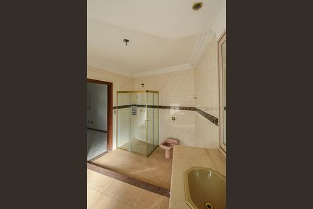 Casa à venda com 450m², 4 quartos e 5 vagas Casa à venda com 450m², 4 quartos e 5 vagasBanheiro da Suíte 3