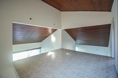 Casa à venda com 450m², 4 quartos e 5 vagas Casa à venda com 450m², 4 quartos e 5 vagasHall dos Quartos