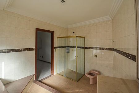 Casa à venda com 450m², 4 quartos e 5 vagas Casa à venda com 450m², 4 quartos e 5 vagasBanheiro da Suíte 3