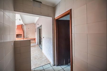 Casa à venda com 450m², 4 quartos e 5 vagas Casa à venda com 450m², 4 quartos e 5 vagasÁrea de Serviço