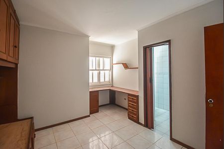 Casa à venda com 450m², 4 quartos e 5 vagas Casa à venda com 450m², 4 quartos e 5 vagasQuarto 2 - Suíte