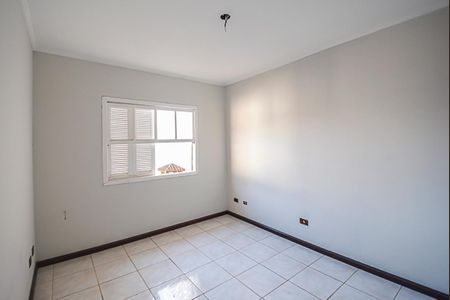 Casa à venda com 450m², 4 quartos e 5 vagas Casa à venda com 450m², 4 quartos e 5 vagasQuarto Suíte