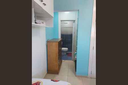 Casa de condomínio à venda com 70m², 2 quartos e 2 vagasQuarto