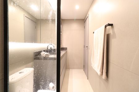 Apartamento à venda com 70m², 1 quarto e 2 vagasBanheiro