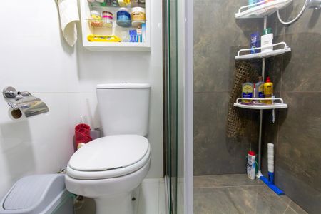 Apartamento à venda com 47m², 3 quartos e 1 vaga Apartamento à venda com 47m², 3 quartos e 1 vagaBanheiro